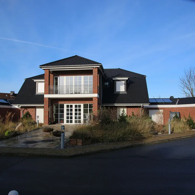 Großzügiges Wohnhaus mit Klinkerfassade in Schleswig-Holstein – Bauprojekt durch erfahrenes Bauunternehmen aus Ostholstein