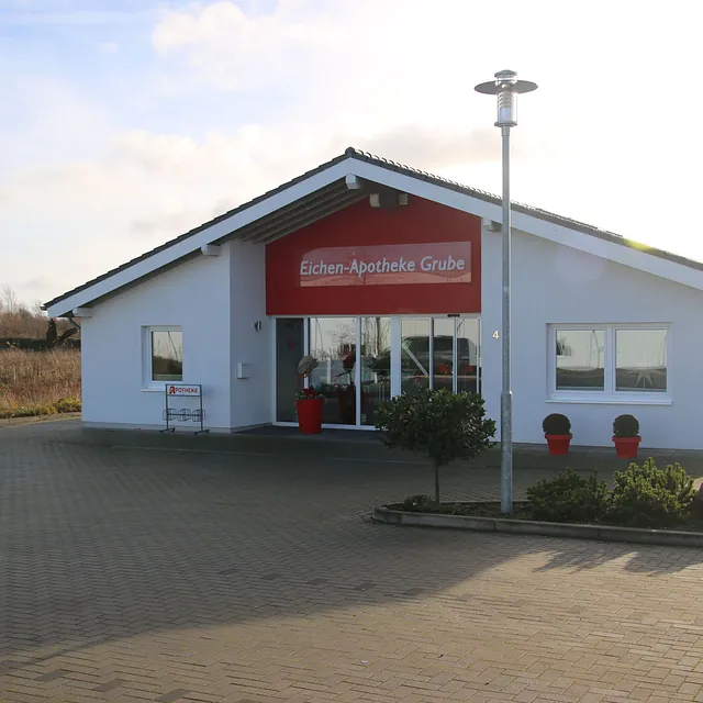 Gewerbebau Eichen-Apotheke in Grube – Massivbau und Maurerarbeiten vom Bauunternehmen aus Ostholstein